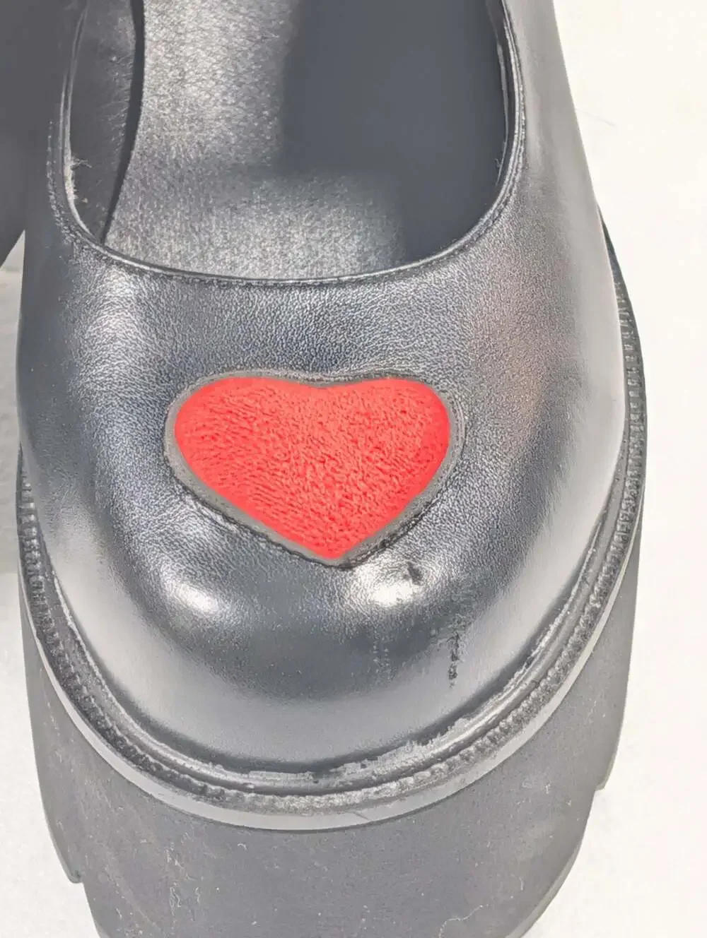 LAMODA Rosey Love Chunky Platform Mary Jane Shoes with Red Heart  Sz 5